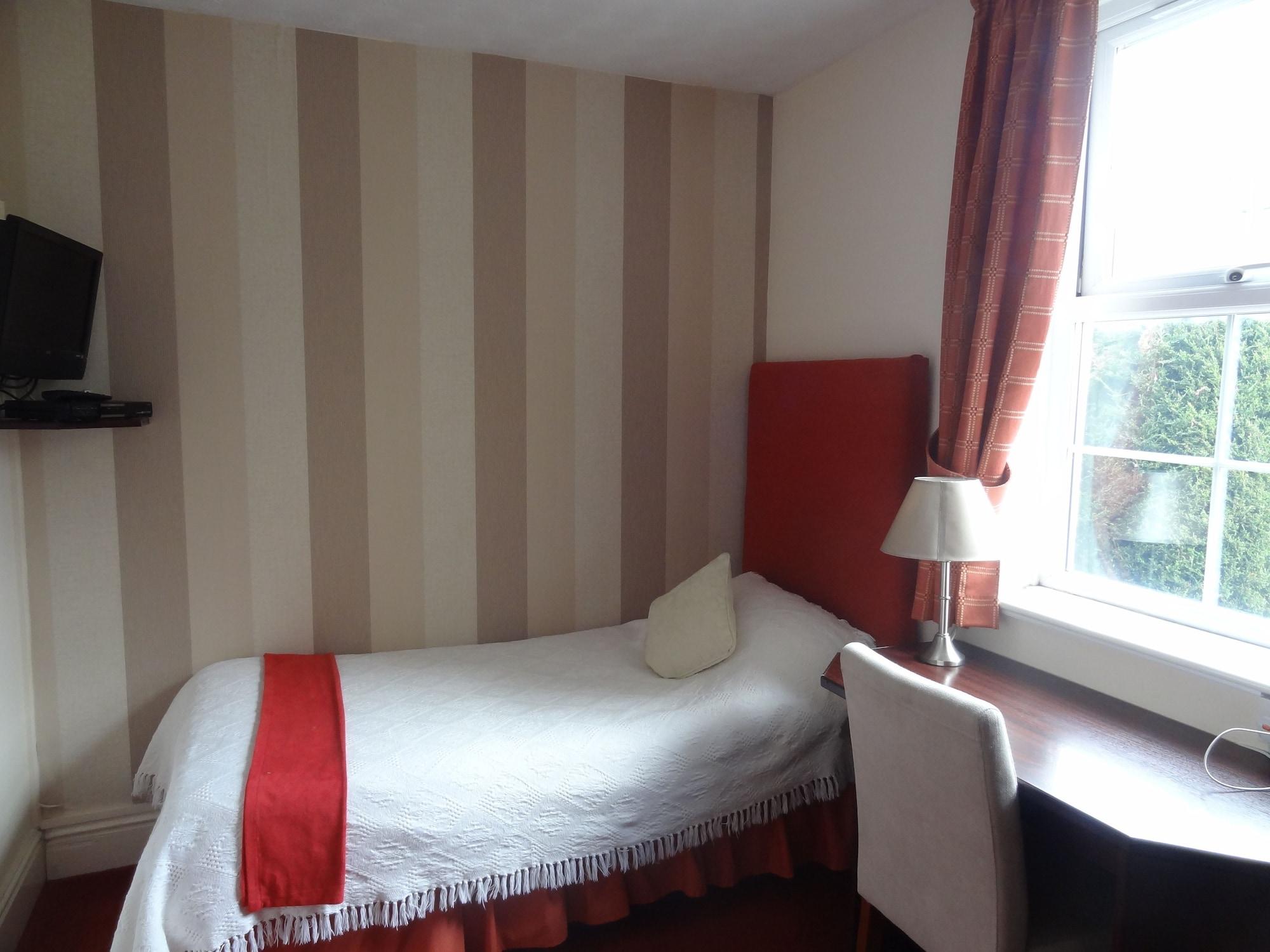 Edward Hotel Глостер Экстерьер фото