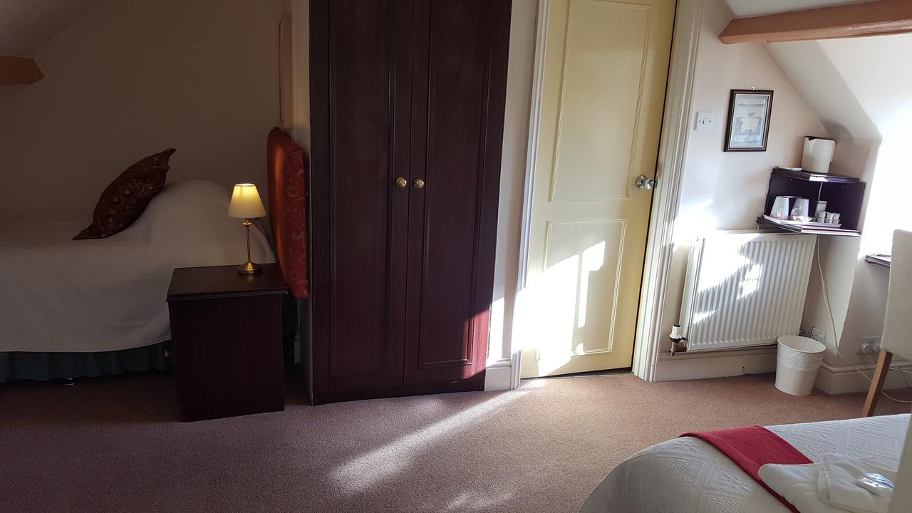 Edward Hotel Глостер Экстерьер фото